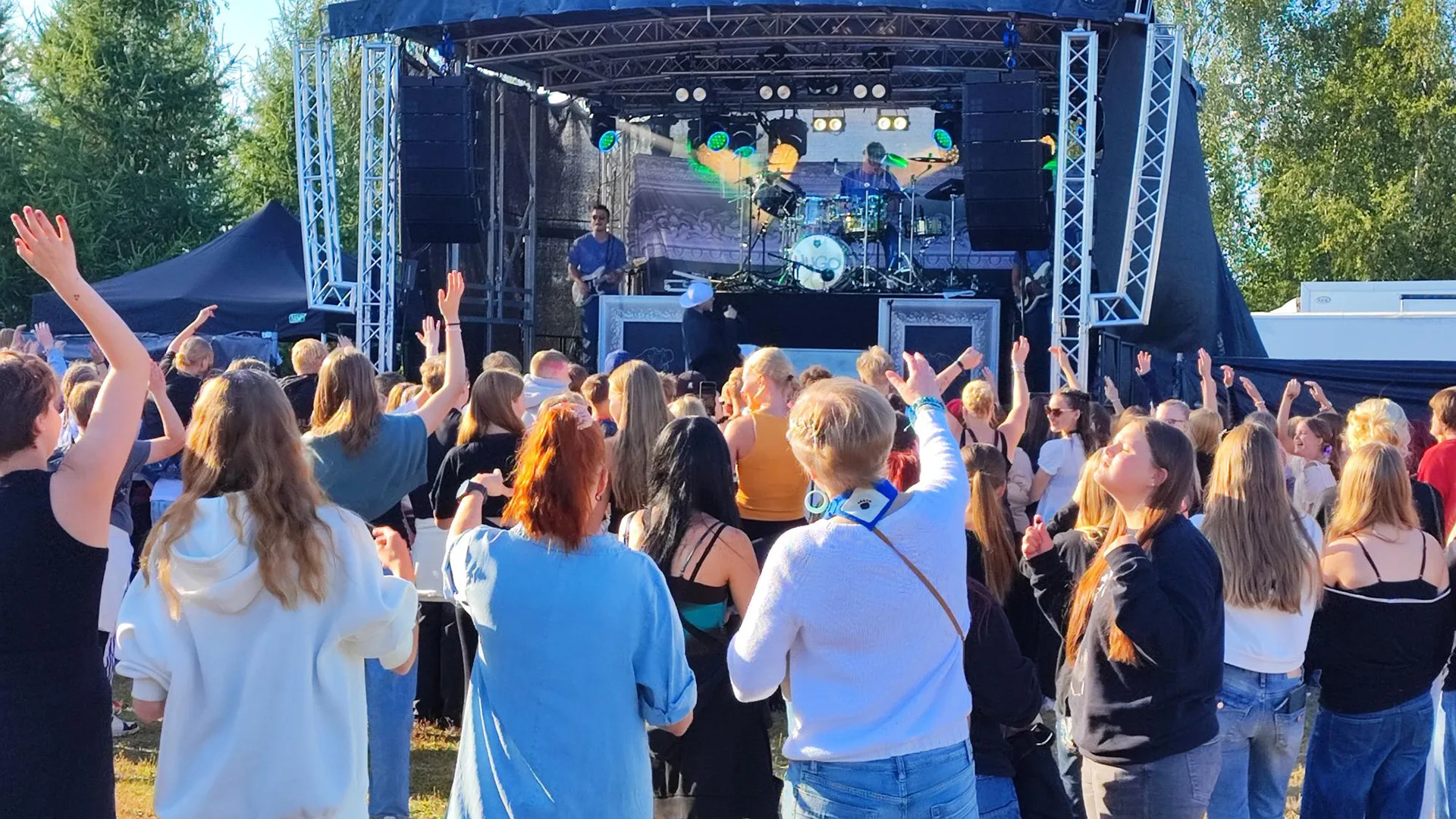 Nuoria Raitsu Piknikissä