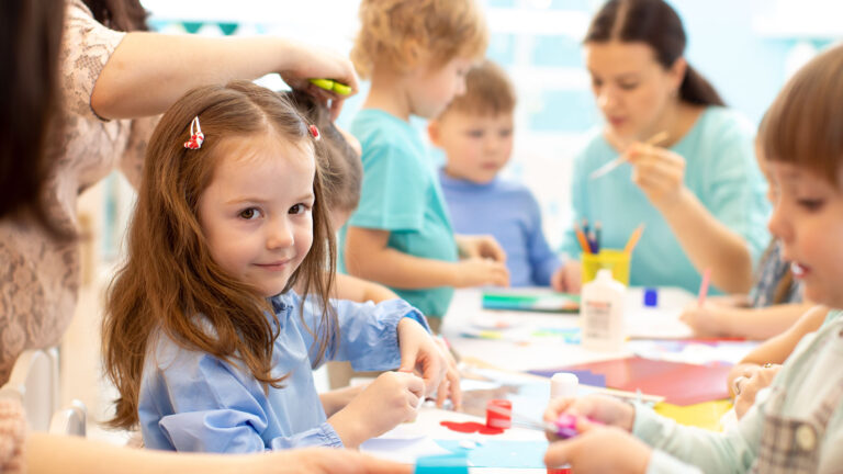 Lapsia esiopetuksessa