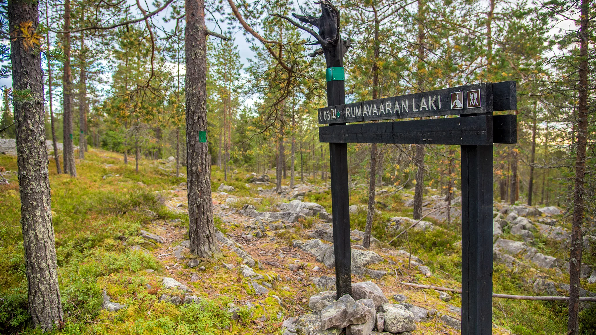 Opastekyltti Kannonnnousun varrella