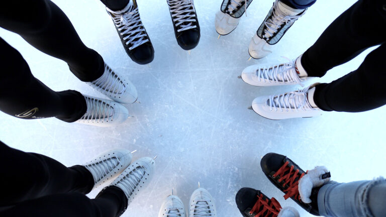 Luistimia ja luistelijoita