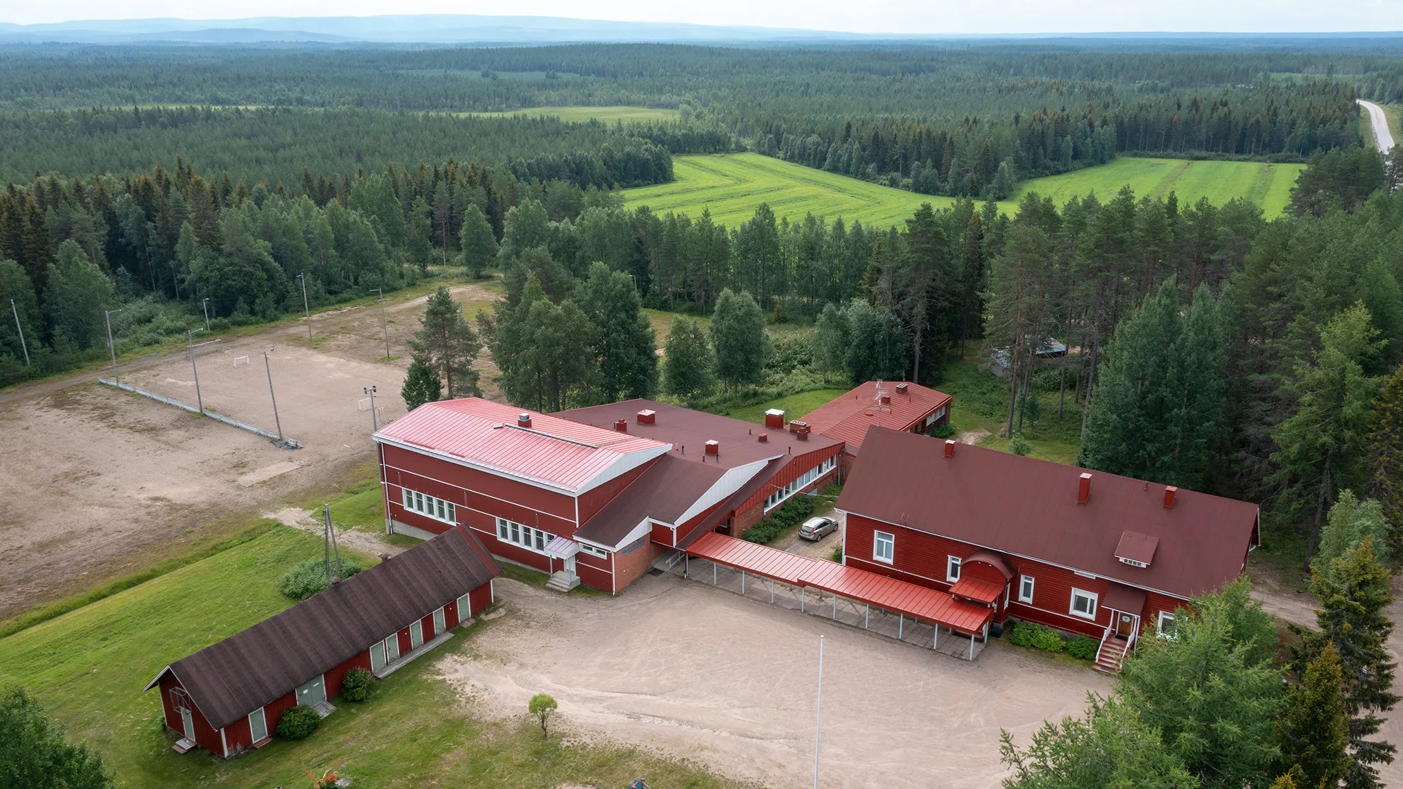 Sarakylä koulu ilmasta