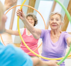 Seniorit jumppaavat