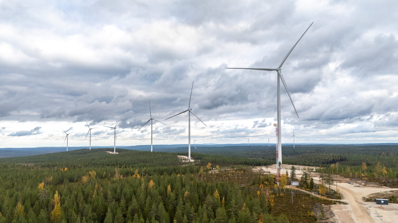 Tuulimyllyjä Tolpanvaarassa
